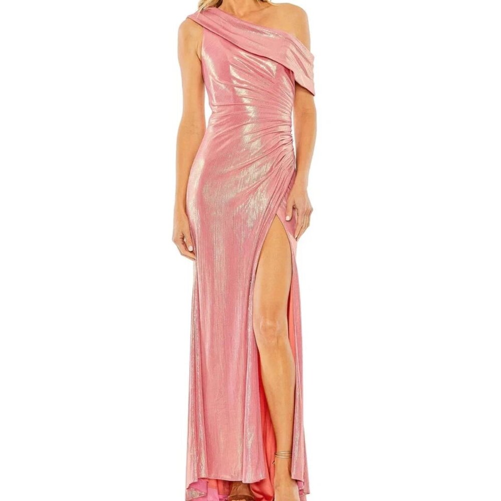 Mac Duggal 27152 Off The Shoulder Ruched Waist Slit Metallic Gown Size 14